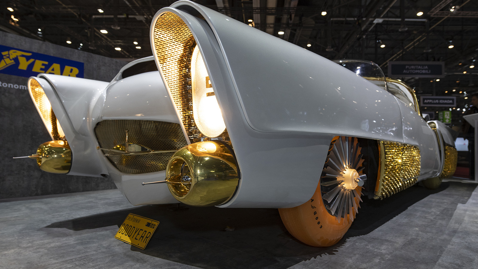 The Futuristic 50s Car That Wowed At This Weeks Geneva Show Classic